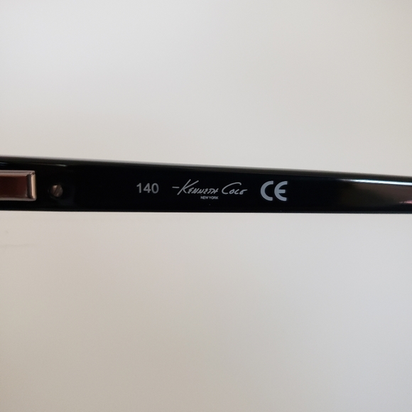 New authentic KCNY sunglasses with case main image 5